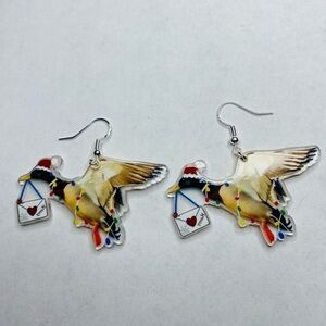 NWT - Duck carrying “merry” mail with Santa hat acrylic double sided earrings